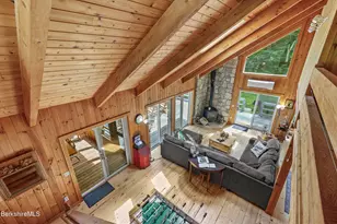 112 Silver St, Lanesborough, MA 01237 - Photo 9