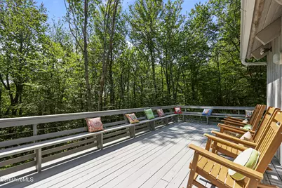 112 Silver St, Lanesborough, MA 01237 - Photo 11