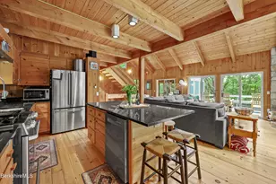 112 Silver St, Lanesborough, MA 01237 - Photo 17