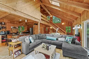 112 Silver St, Lanesborough, MA 01237 - Photo 27