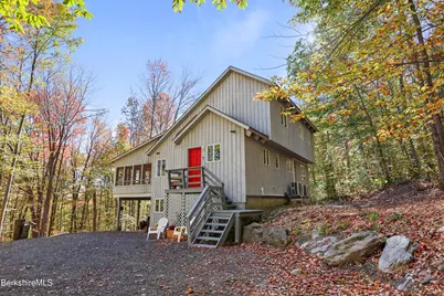 112 Silver St, Lanesborough, MA 01237 - Photo 9