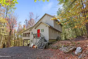 112 Silver St, Lanesborough, MA 01237 - Photo 9