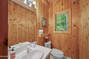 112 Silver St, Lanesborough, MA 01237 - Photo 29