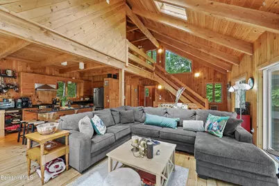 112 Silver St, Lanesborough, MA 01237 - Photo 21