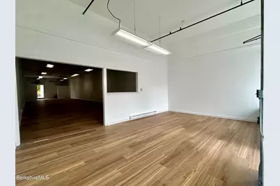 324 North St, Pittsfield, MA 01201 - Photo 7