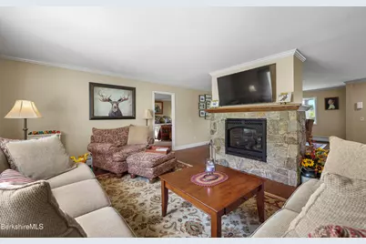 20 Pleasant View Dr, Cheshire, MA 01225 - Photo 15