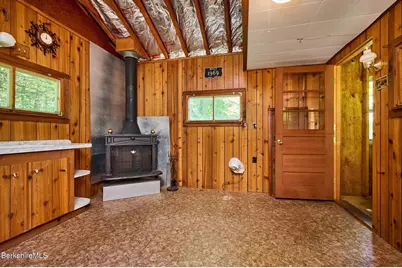 66 Reils Ln, Colrain, MA 01340 - Photo 15