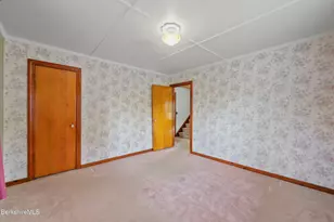 505 Barbour St, North Adams, MA 01247 - Photo 15