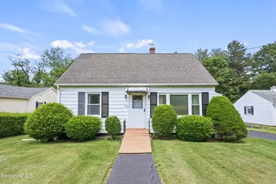 505 Barbour St, North Adams, MA 01247 - Photo 3