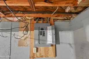 505 Barbour St, North Adams, MA 01247 - Photo 23