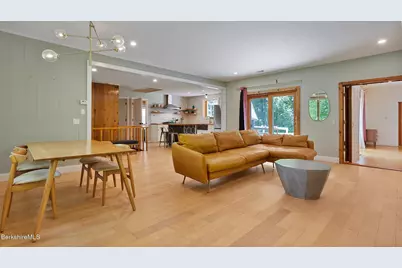 638 Fog Hill Rd, Austerlitz, NY 12017 - Photo 7