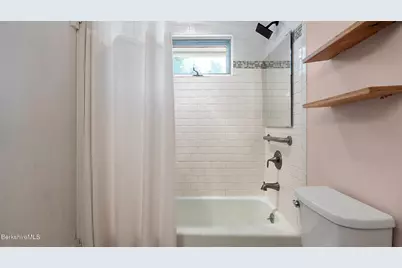 638 Fog Hill Rd, Austerlitz, NY 12017 - Photo 25