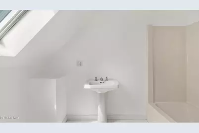 6 Muddy Brook Cir, Great Barrington, MA 01230 - Photo 5