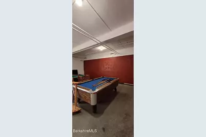 8-10 E Hoosac St, Adams, MA 01220 - Photo 17