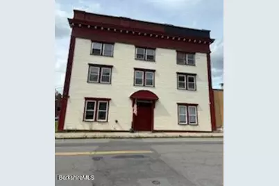8-10 E Hoosac St, Adams, MA 01220 - Photo 9