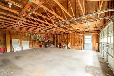 7 Hughes St, Adams, MA 01220 - Photo 19