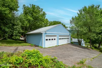 7 Hughes St, Adams, MA 01220 - Photo 21
