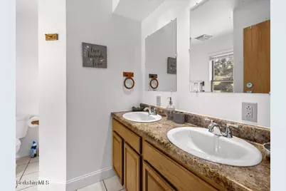 111 North St, Williamstown, MA 01267 - Photo 11