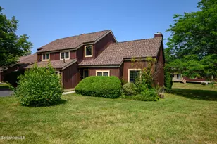 16 Windflower Wy, Williamstown, MA 01267 - Photo 5