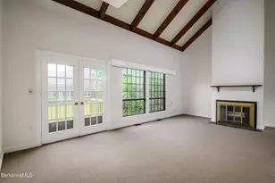 16 Windflower Wy, Williamstown, MA 01267 - Photo 7