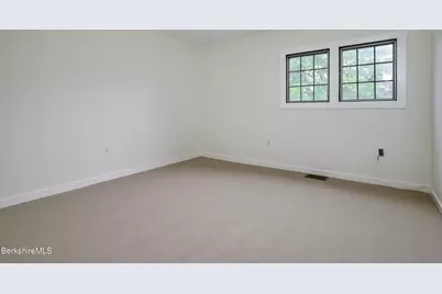 16 Windflower Way #16, Williamstown, MA 01267 - Photo 27