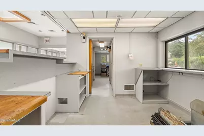 306 Wahconah St, Pittsfield, MA 01201 - Photo 11