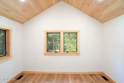 1427 Hewins St, Sheffield, MA 01257 - Photo 17