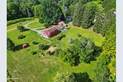 9 Castle Hill Rd, Stockbridge, MA 01262 - Photo 3