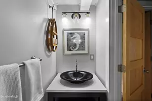 9 Castle Hill Rd, Stockbridge, MA 01262 - Photo 17