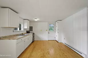 20 Pine Rd, Richmond, MA 01254 - Photo 15