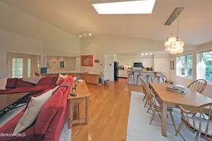 19 Hawthorne Rd, Stockbridge, MA 01262 - Photo 7