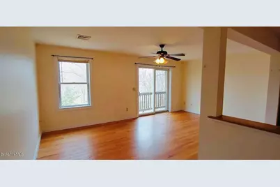 14 Highland Ave, Pittsfield, MA 01201 - Photo 11