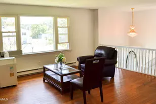 127 Oak Hill Rd, Pittsfield, MA 01201 - Photo 13