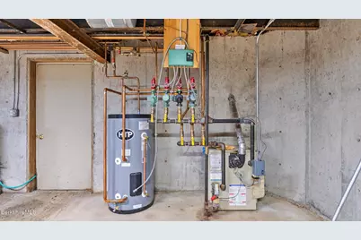 2 Lake Ave, Great Barrington, MA 01230 - Photo 19