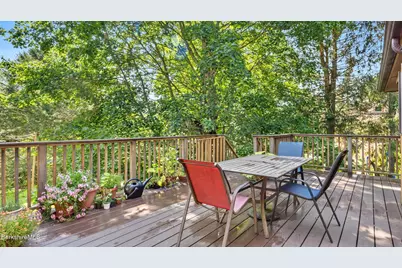 2 Lake Ave, Great Barrington, MA 01230 - Photo 21