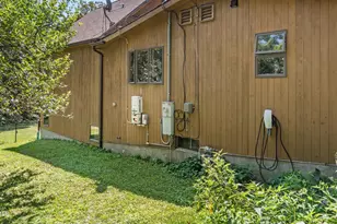 2 Lake Ave, Great Barrington, MA 01230 - Photo 37