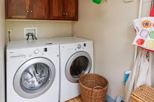 35 Mechanic St, Great Barrington, MA 01230 - Photo 7