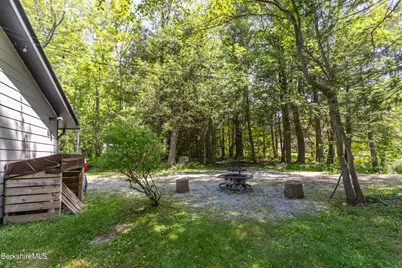 50 Beach Rd, Becket, MA 01223 - Photo 7