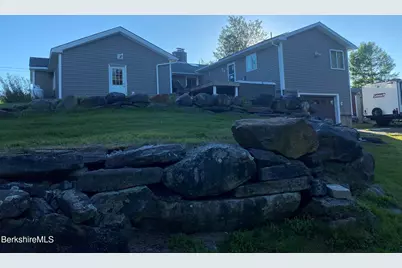 554 Main St, Becket, MA 01223 - Photo 5