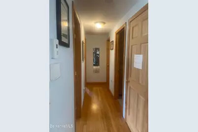 554 Main St, Becket, MA 01223 - Photo 21