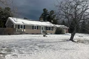 554 Main St, Becket, MA 01223 - Photo 1