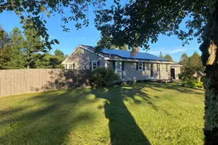 554 Main St, Becket, MA 01223 - Photo 9