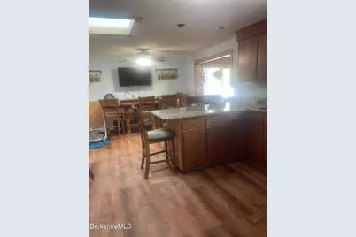 554 Main St, Becket, MA 01223 - Photo 19