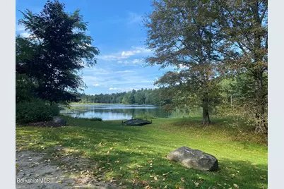 554 Main St, Becket, MA 01223 - Photo 35