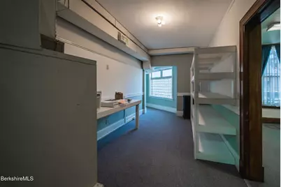 20 Bank Row, Pittsfield, MA 01201 - Photo 17