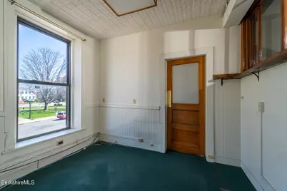 20 Bank Row, Pittsfield, MA 01201 - Photo 11