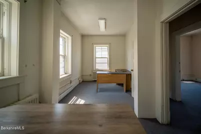 20 Bank Row, Pittsfield, MA 01201 - Photo 23