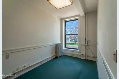 20 Bank Row, Pittsfield, MA 01201 - Photo 13