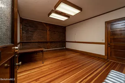 20 Bank Row, Pittsfield, MA 01201 - Photo 3