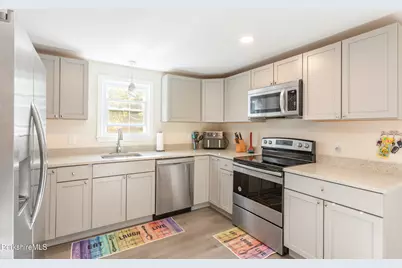 40 Curran Rd, Cheshire, MA 01225 - Photo 5